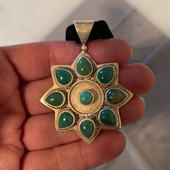 Vintage 925 Sterling Silver & Turquoise pendant on black leather strap necklace - Picture 6 of 6